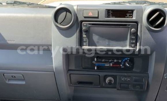 Buy Used Toyota Land Cruiser White Car in Grootfontein in Namibia Buy Used Toyota Land Cruiser White Car in Grootfontein in Namibia