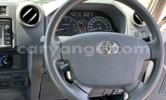 Buy Used Toyota Land Cruiser White Car in Grootfontein in Namibia Buy Used Toyota Land Cruiser White Car in Grootfontein in Namibia