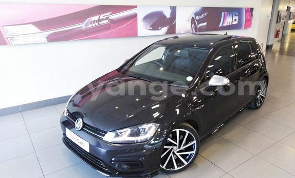 Acheter Occasion Voiture Volkswagen Golf R Noir à Gobabis, Omaheke Acheter Occasion Voiture Volkswagen Golf R Noir à Gobabis, Omaheke
