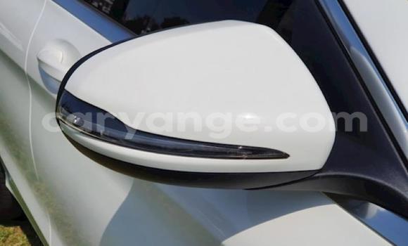 Acheter Occasion Voiture Mercedes-Benz C–Class Blanc à Windhoek, Namibie Acheter Occasion Voiture Mercedes-Benz C–Class Blanc à Windhoek, Namibie