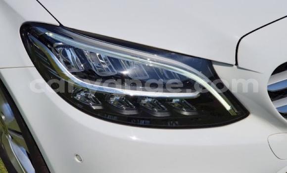 Acheter Occasion Voiture Mercedes-Benz C–Class Blanc à Windhoek, Namibie Acheter Occasion Voiture Mercedes-Benz C–Class Blanc à Windhoek, Namibie