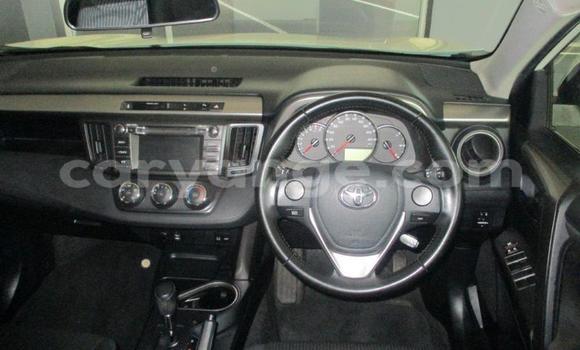 Acheter Occasion Voiture Toyota RAV4 Blanc à Gobabis, Omaheke Acheter Occasion Voiture Toyota RAV4 Blanc à Gobabis, Omaheke