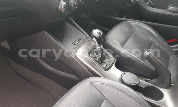 Acheter Occasion Voiture Kia Cerato Blanc à Gobabis, Omaheke Acheter Occasion Voiture Kia Cerato Blanc à Gobabis, Omaheke