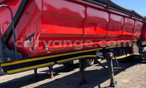 Buy Used Caterpillar 120 Red Truck in Windhoek in Namibia Buy Used Caterpillar 120 Red Truck in Windhoek in Namibia