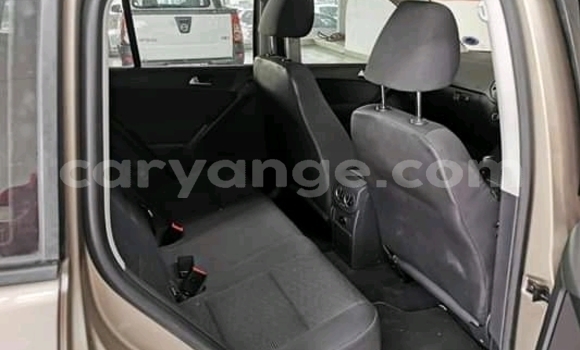 Acheter Occasion Voiture Volkswagen Tiguan Gris à Windhoek, Namibie Acheter Occasion Voiture Volkswagen Tiguan Gris à Windhoek, Namibie