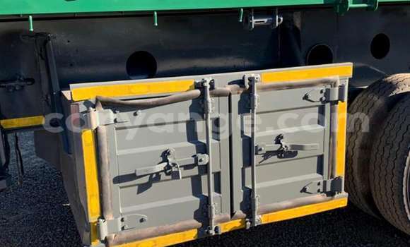 Buy Used DAF CF Green Truck in Windhoek in Namibia Buy Used DAF CF Green Truck in Windhoek in Namibia