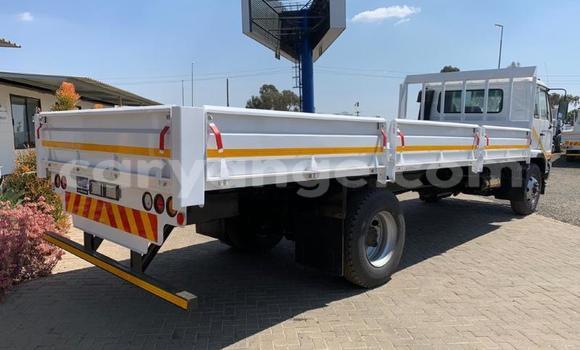 Buy Used Nissan UD White Truck in Windhoek in Namibia Buy Used Nissan UD White Truck in Windhoek in Namibia