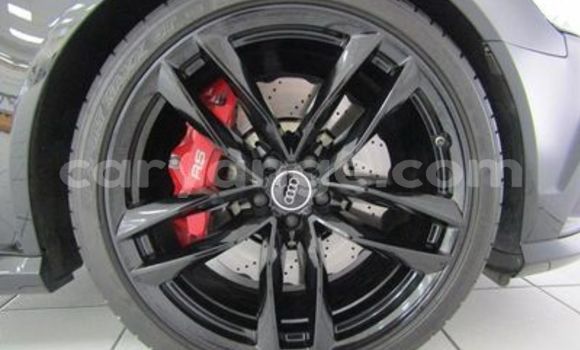 Acheter Occasion Voiture Audi RS6 Noir à Swakopmund, Namibie Acheter Occasion Voiture Audi RS6 Noir à Swakopmund, Namibie