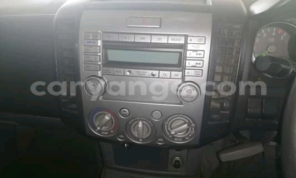 Acheter Occasion Voiture Isuzu KB Autre à Windhoek, Namibie Acheter Occasion Voiture Isuzu KB Autre à Windhoek, Namibie