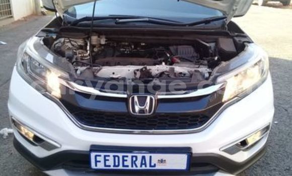 Acheter Occasion Voiture Honda CR–V Blanc à Walvis Bay, Namibie Acheter Occasion Voiture Honda CR–V Blanc à Walvis Bay, Namibie