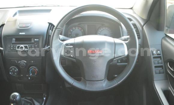 Buy Used Isuzu D–MAX Red Car in Windhoek in Namibia Buy Used Isuzu D–MAX Red Car in Windhoek in Namibia
