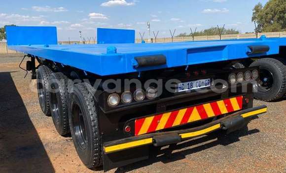 Buy Used DAF CF Blue Truck in Windhoek in Namibia Buy Used DAF CF Blue Truck in Windhoek in Namibia
