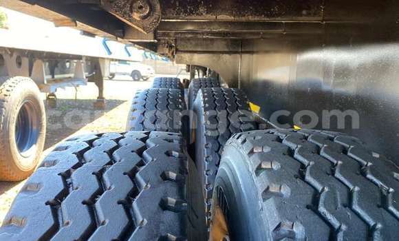 Buy Used DAF CF Blue Truck in Windhoek in Namibia Buy Used DAF CF Blue Truck in Windhoek in Namibia