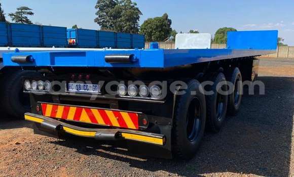 Buy Used DAF CF Blue Truck in Windhoek in Namibia Buy Used DAF CF Blue Truck in Windhoek in Namibia
