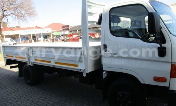 Buy Used Hyundai H100 White Truck in Windhoek in Namibia Buy Used Hyundai H100 White Truck in Windhoek in Namibia