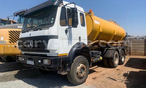 Acheter Occasion Utilitaire Mercedes‒Benz 2628 Blanc à Windhoek, Namibie Acheter Occasion Utilitaire Mercedes‒Benz 2628 Blanc à Windhoek, Namibie
