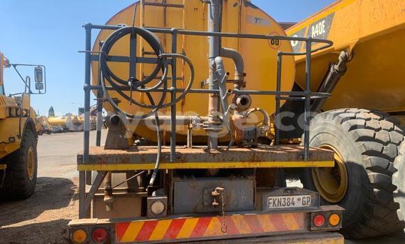 Acheter Occasion Utilitaire Mercedes‒Benz 2628 Blanc à Windhoek, Namibie Acheter Occasion Utilitaire Mercedes‒Benz 2628 Blanc à Windhoek, Namibie