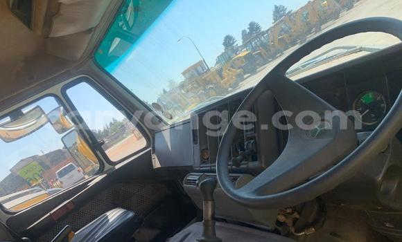 Acheter Occasion Utilitaire Mercedes‒Benz 2628 Blanc à Windhoek, Namibie Acheter Occasion Utilitaire Mercedes‒Benz 2628 Blanc à Windhoek, Namibie