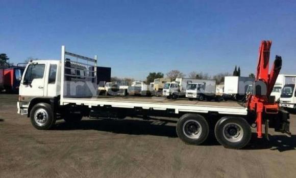 Acheter Occasion Utilitaire Hino Ranger Blanc à Windhoek, Namibie Acheter Occasion Utilitaire Hino Ranger Blanc à Windhoek, Namibie