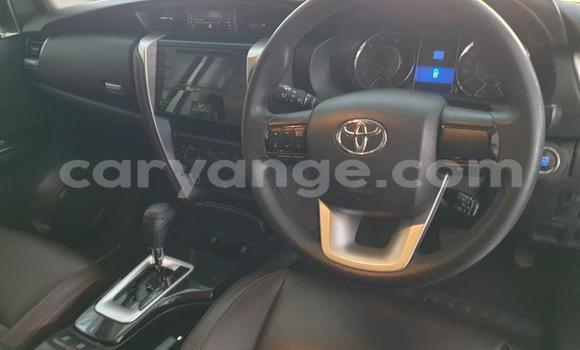 Acheter Occasion Voiture Toyota Fortuner Blanc à Windhoek, Namibie Acheter Occasion Voiture Toyota Fortuner Blanc à Windhoek, Namibie