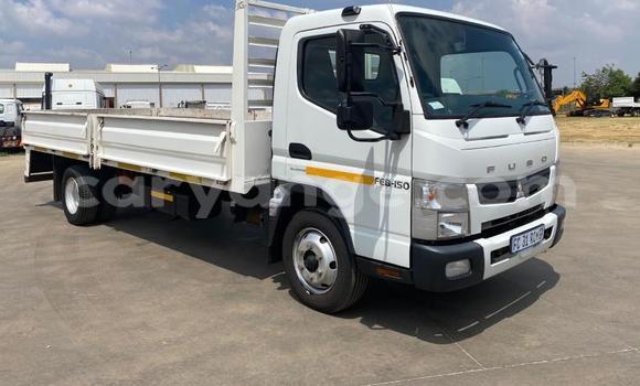 Buy Used Mitsubishi L400 White Truck in Windhoek in Namibia