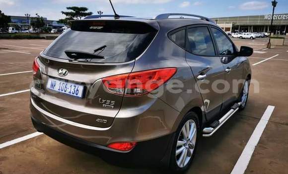 Acheter Occasion Voiture Hyundai Ix35 Gris à Gobabis, Omaheke Acheter Occasion Voiture Hyundai Ix35 Gris à Gobabis, Omaheke