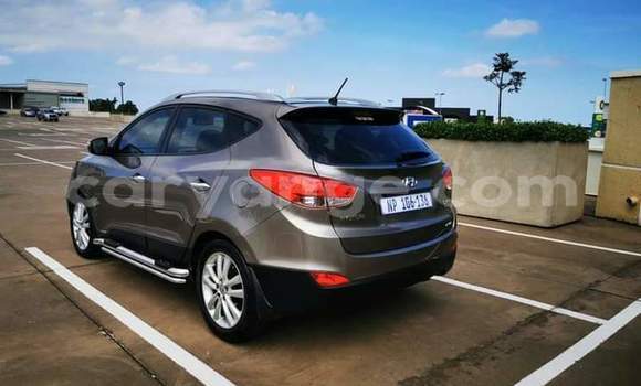 Acheter Occasion Voiture Hyundai Ix35 Gris à Gobabis, Omaheke Acheter Occasion Voiture Hyundai Ix35 Gris à Gobabis, Omaheke