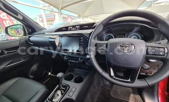 Acheter Occasion Voiture Toyota Hilux Rouge à Grootfontein, Namibie Acheter Occasion Voiture Toyota Hilux Rouge à Grootfontein, Namibie