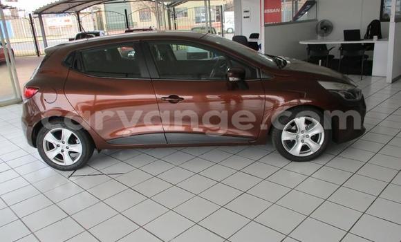 Acheter Occasion Voiture Renault Clio Marron à Windhoek, Namibie Acheter Occasion Voiture Renault Clio Marron à Windhoek, Namibie