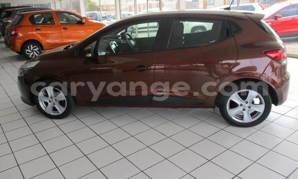 Acheter Occasion Voiture Renault Clio Marron à Windhoek, Namibie Acheter Occasion Voiture Renault Clio Marron à Windhoek, Namibie