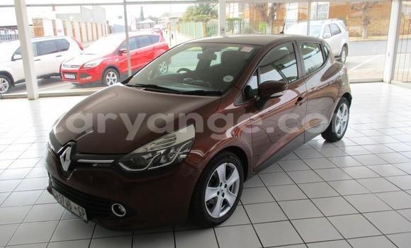 Acheter Occasion Voiture Renault Clio Marron à Windhoek, Namibie Acheter Occasion Voiture Renault Clio Marron à Windhoek, Namibie