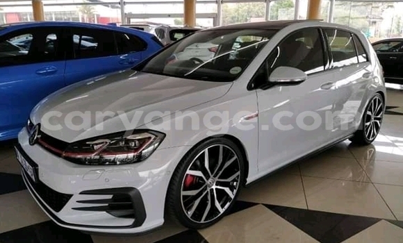 Buy Used Volkswagen Golf R White Car in Gobabis in Omaheke