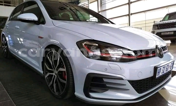 Acheter Occasion Voiture Volkswagen Golf R Blanc à Gobabis, Omaheke Acheter Occasion Voiture Volkswagen Golf R Blanc à Gobabis, Omaheke