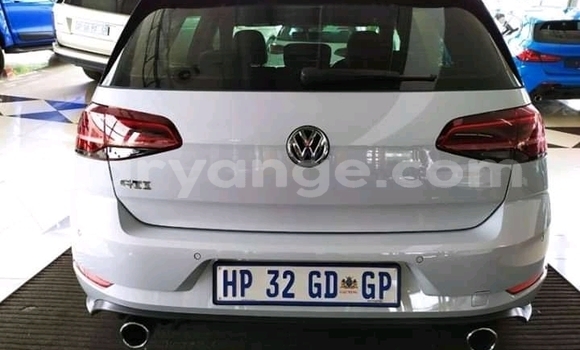 Acheter Occasion Voiture Volkswagen Golf R Blanc à Gobabis, Omaheke Acheter Occasion Voiture Volkswagen Golf R Blanc à Gobabis, Omaheke