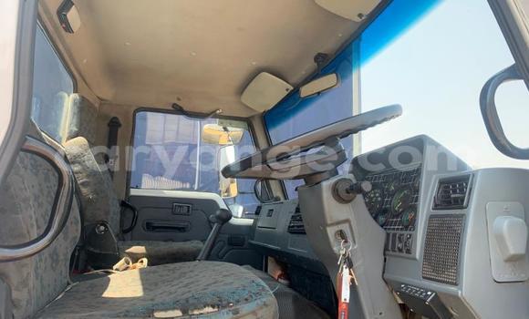 Acheter Occasion Utilitaire Tata LPT Blanc à Windhoek, Namibie Acheter Occasion Utilitaire Tata LPT Blanc à Windhoek, Namibie