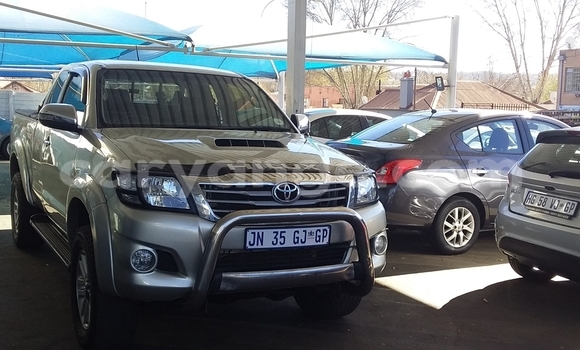 Acheter Occasion Voiture Toyota Hilux Gris à Windhoek, Namibie Acheter Occasion Voiture Toyota Hilux Gris à Windhoek, Namibie