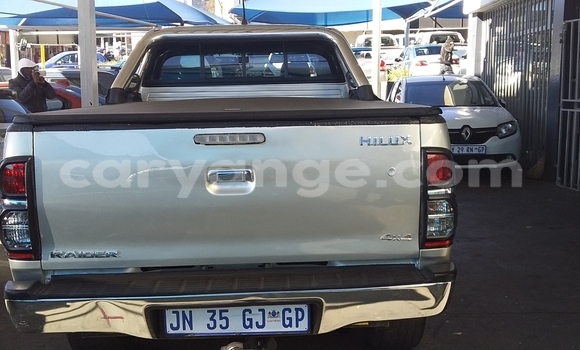 Acheter Occasion Voiture Toyota Hilux Gris à Windhoek, Namibie Acheter Occasion Voiture Toyota Hilux Gris à Windhoek, Namibie