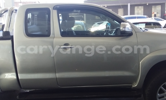 Acheter Occasion Voiture Toyota Hilux Gris à Windhoek, Namibie Acheter Occasion Voiture Toyota Hilux Gris à Windhoek, Namibie
