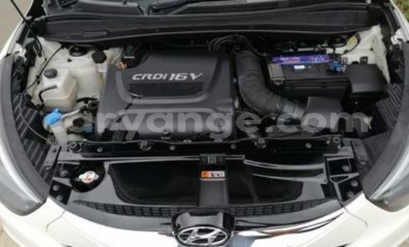 Acheter Occasion Voiture Hyundai Ix35 Blanc à Swakopmund, Namibie Acheter Occasion Voiture Hyundai Ix35 Blanc à Swakopmund, Namibie