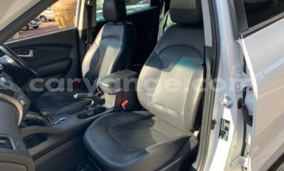 Acheter Occasion Voiture Hyundai Ix35 Blanc à Swakopmund, Namibie Acheter Occasion Voiture Hyundai Ix35 Blanc à Swakopmund, Namibie