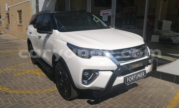 Acheter Occasion Voiture Toyota Fortuner Blanc à Grootfontein, Namibie Acheter Occasion Voiture Toyota Fortuner Blanc à Grootfontein, Namibie