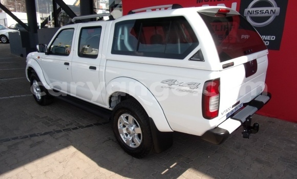 Buy Used Nissan Hardbody White Car in Henties Bay in Erongo Buy Used Nissan Hardbody White Car in Henties Bay in Erongo
