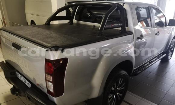 Buy Used Isuzu KB White Car in Windhoek in Namibia Buy Used Isuzu KB White Car in Windhoek in Namibia