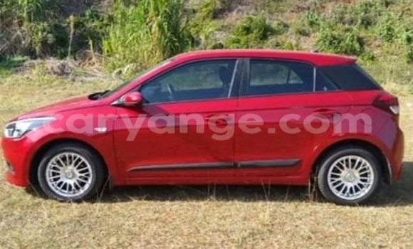 Acheter Occasion Voiture Hyundai I20 Rouge à Windhoek, Namibie Acheter Occasion Voiture Hyundai I20 Rouge à Windhoek, Namibie