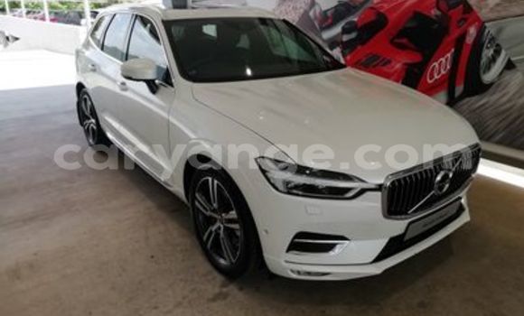 Buy Used Volvo XC60 White Car in Henties Bay in Erongo