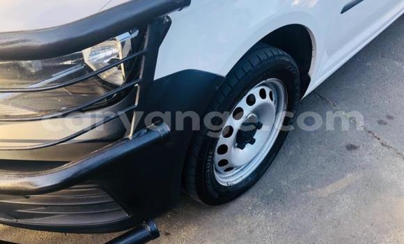 Acheter Occasion Voiture Volkswagen Caddy Blanc à Windhoek, Namibie Acheter Occasion Voiture Volkswagen Caddy Blanc à Windhoek, Namibie