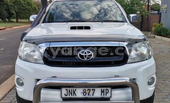 Buy Used Toyota Hilux White Car in Windhoek in Namibia Buy Used Toyota Hilux White Car in Windhoek in Namibia