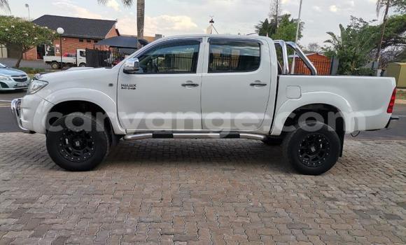 Buy Used Toyota Hilux White Car in Windhoek in Namibia Buy Used Toyota Hilux White Car in Windhoek in Namibia