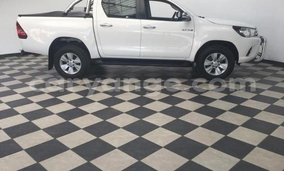 Buy Used Toyota Hilux White Car in Grootfontein in Namibia Buy Used Toyota Hilux White Car in Grootfontein in Namibia
