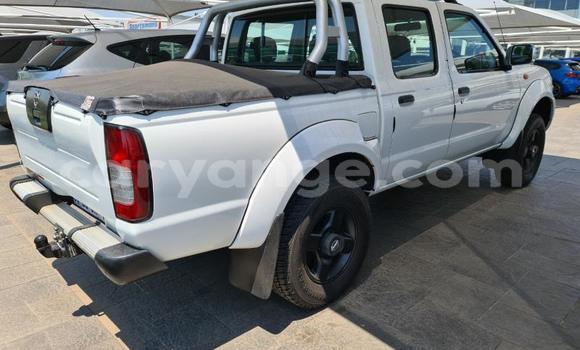 Buy Used Nissan NP 300 White Car in Windhoek in Namibia Buy Used Nissan NP 300 White Car in Windhoek in Namibia